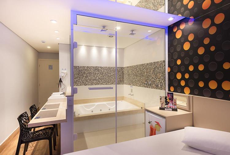 רג'יסטרו Azure Motel (Adults Only) מראה חיצוני תמונה